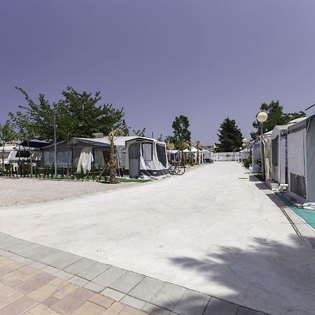 Camping Los Llanos Дения Экстерьер фото